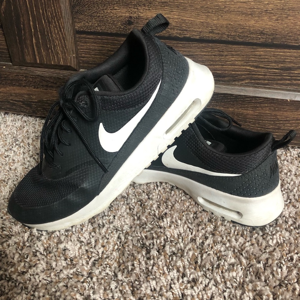 Women’s Nike shoes